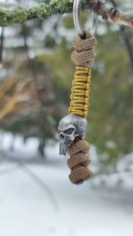 Дармовис брелок Каратель 3