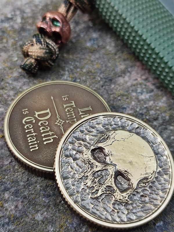 Монета бронзова ,,Череп,,